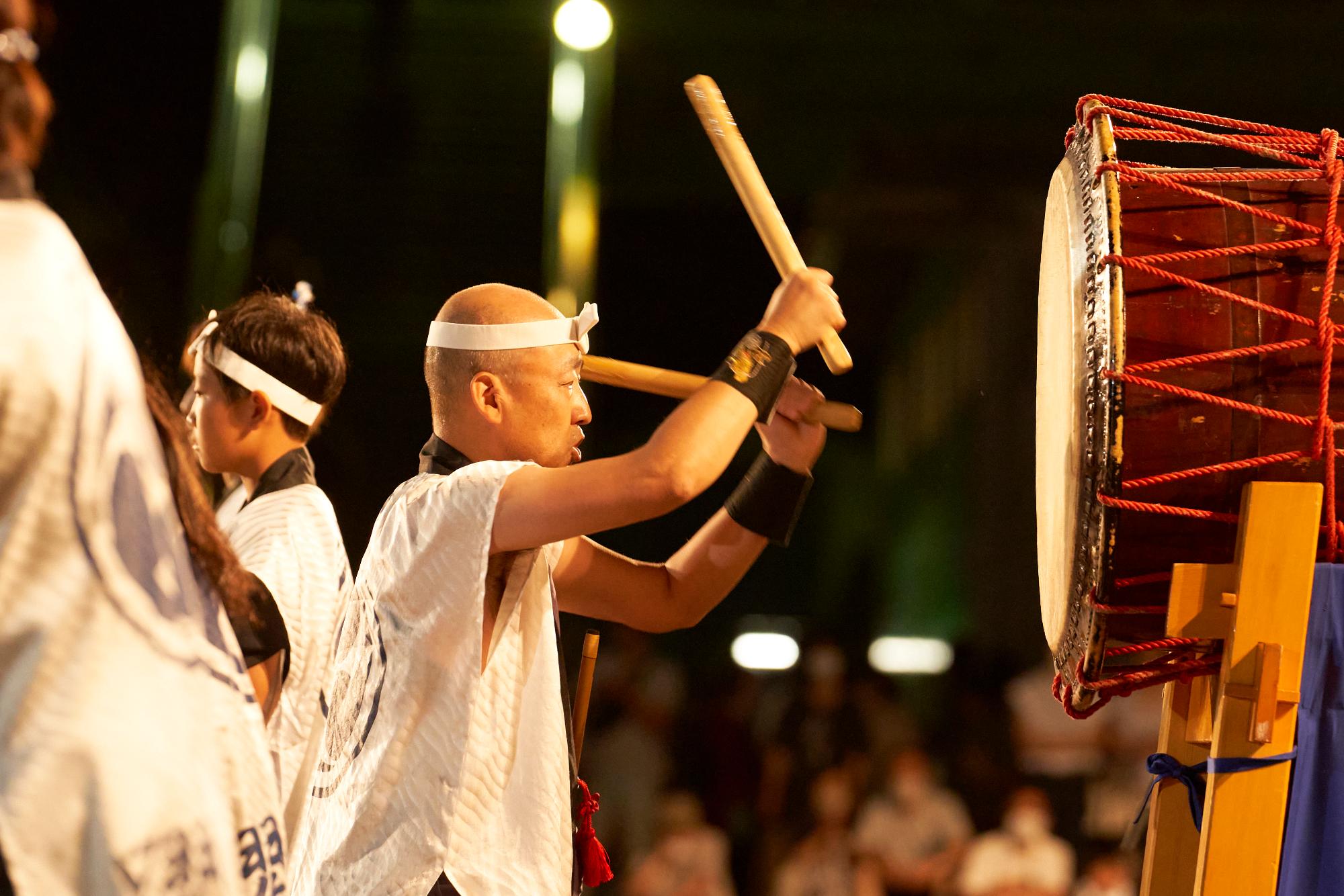 吉田太鼓龍神会による太鼓披露