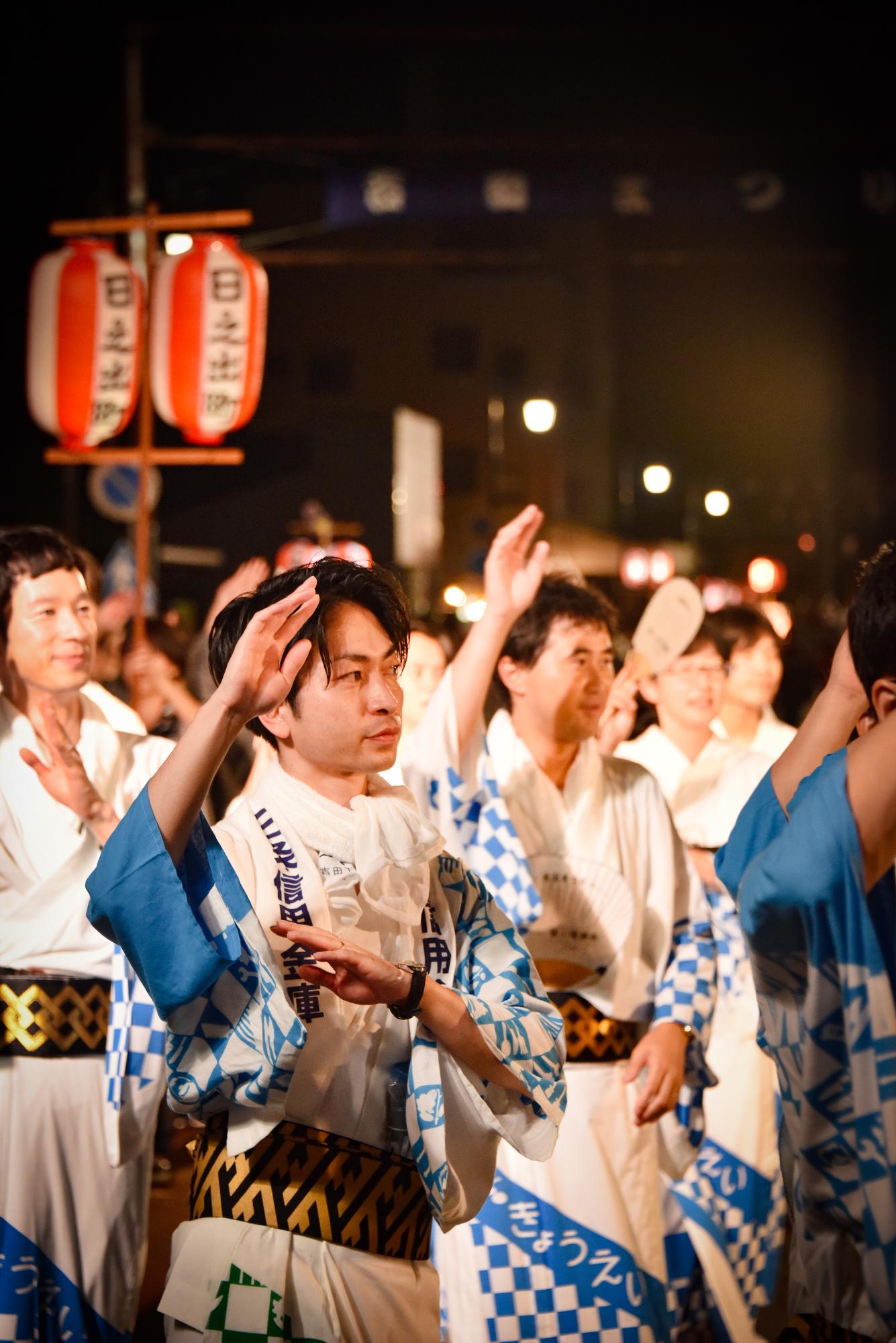 民謡流しの様子