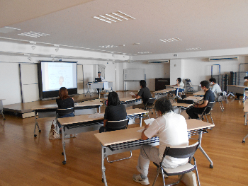 就職希望者向け勉強会の様子