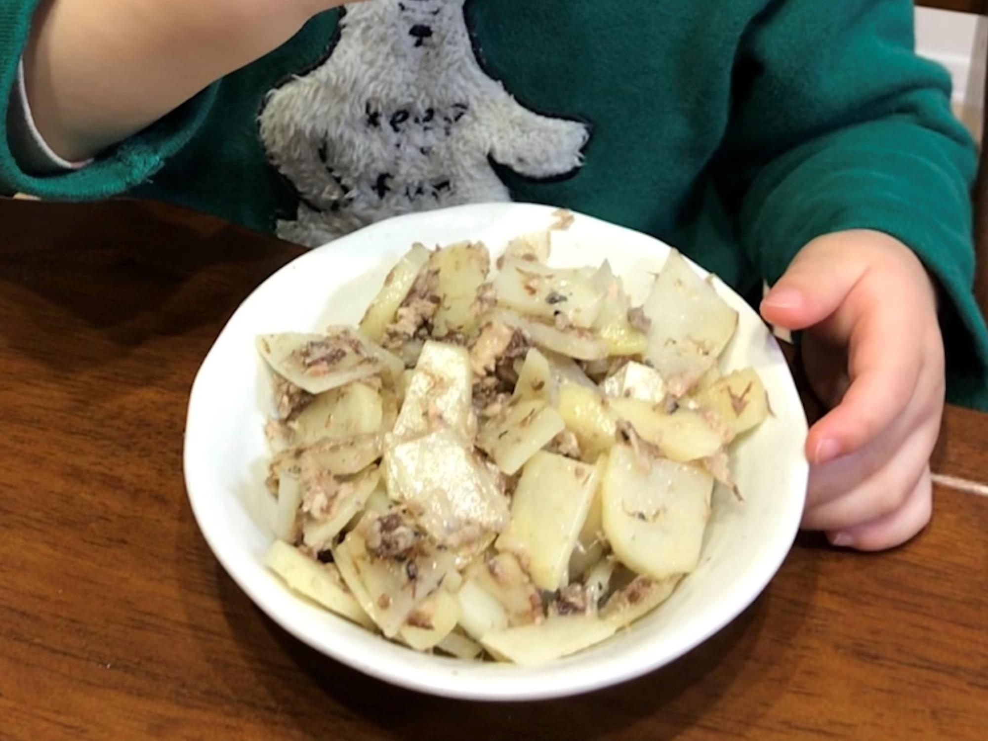 じゃがいもとさば缶のきんぴら