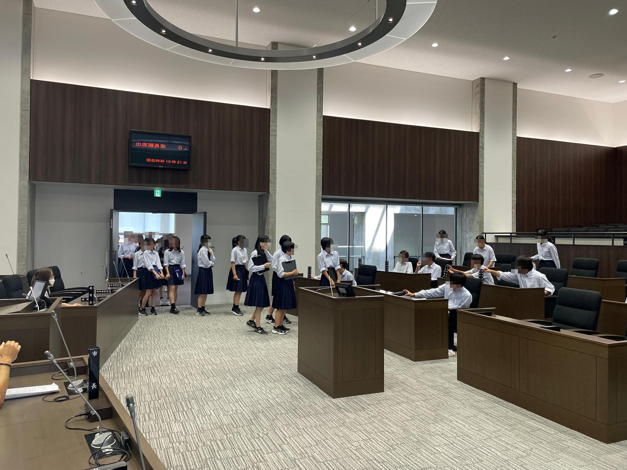 議場の見学
