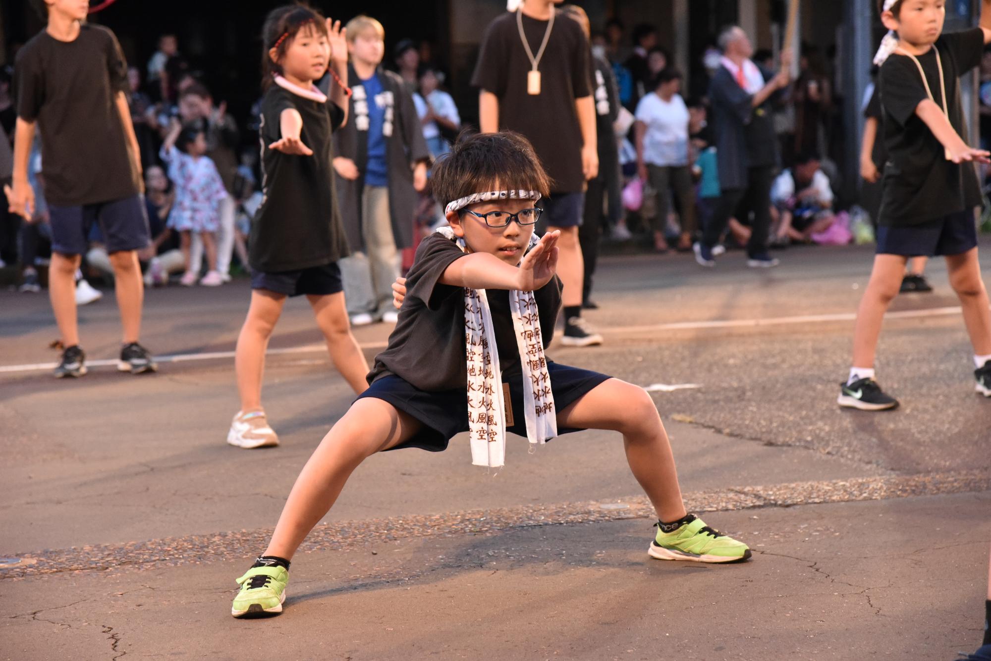 踊りの披露