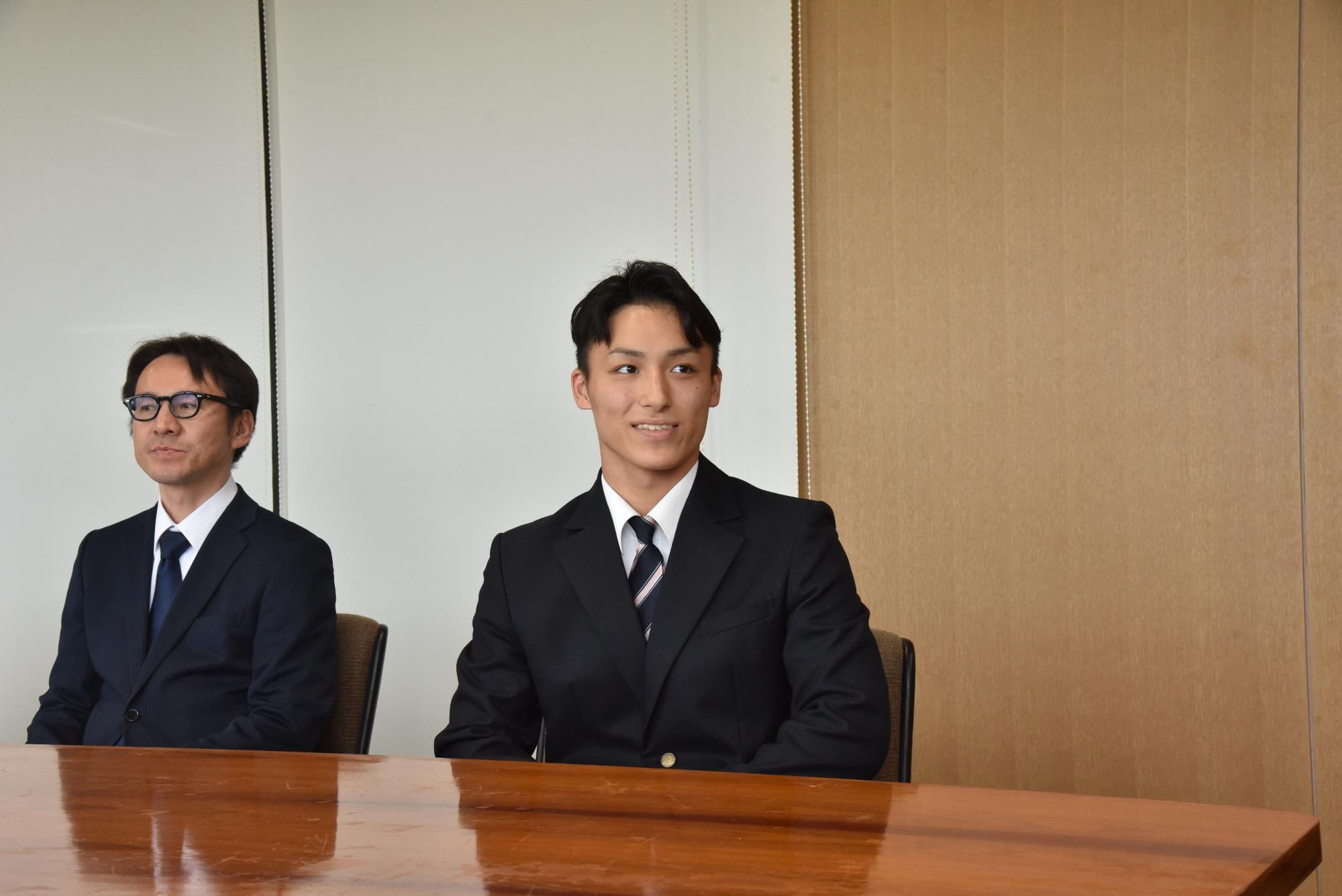 表敬訪問した増田さん