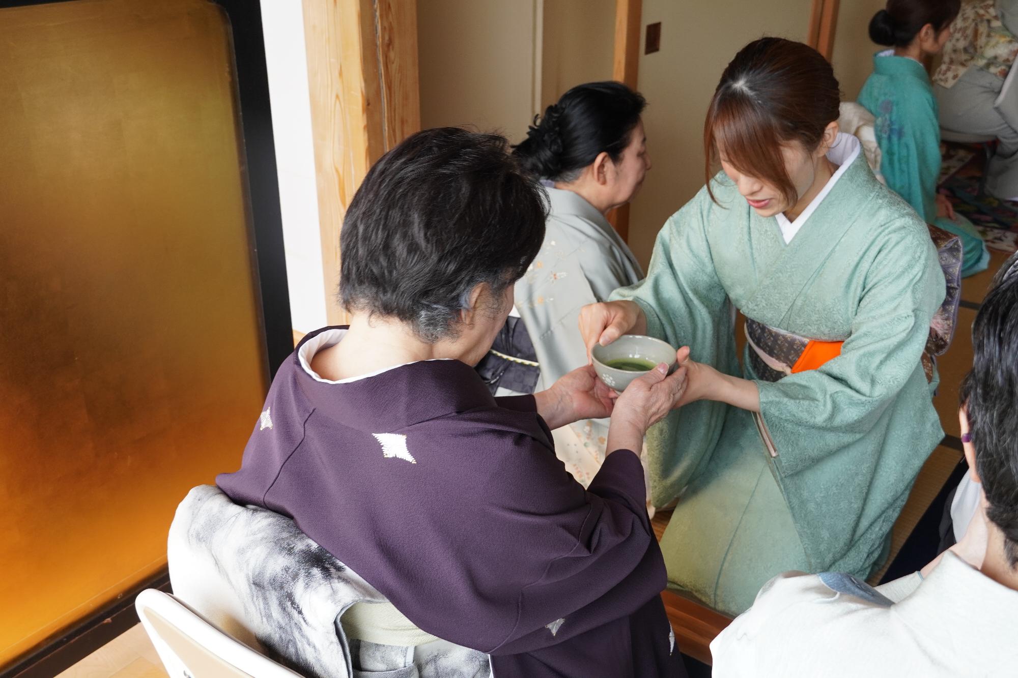 お茶の様子