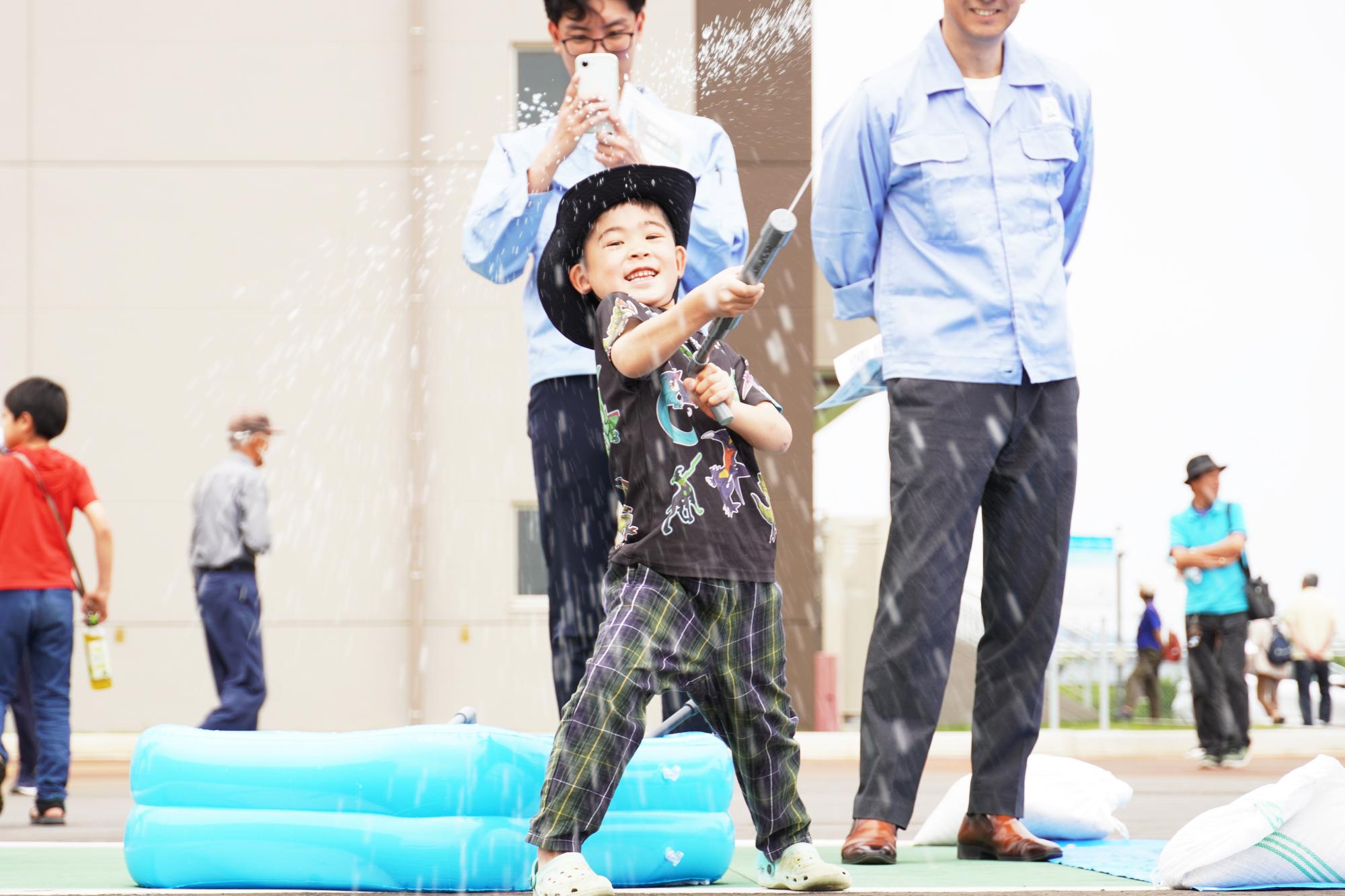 新浄水場の見学会の様子