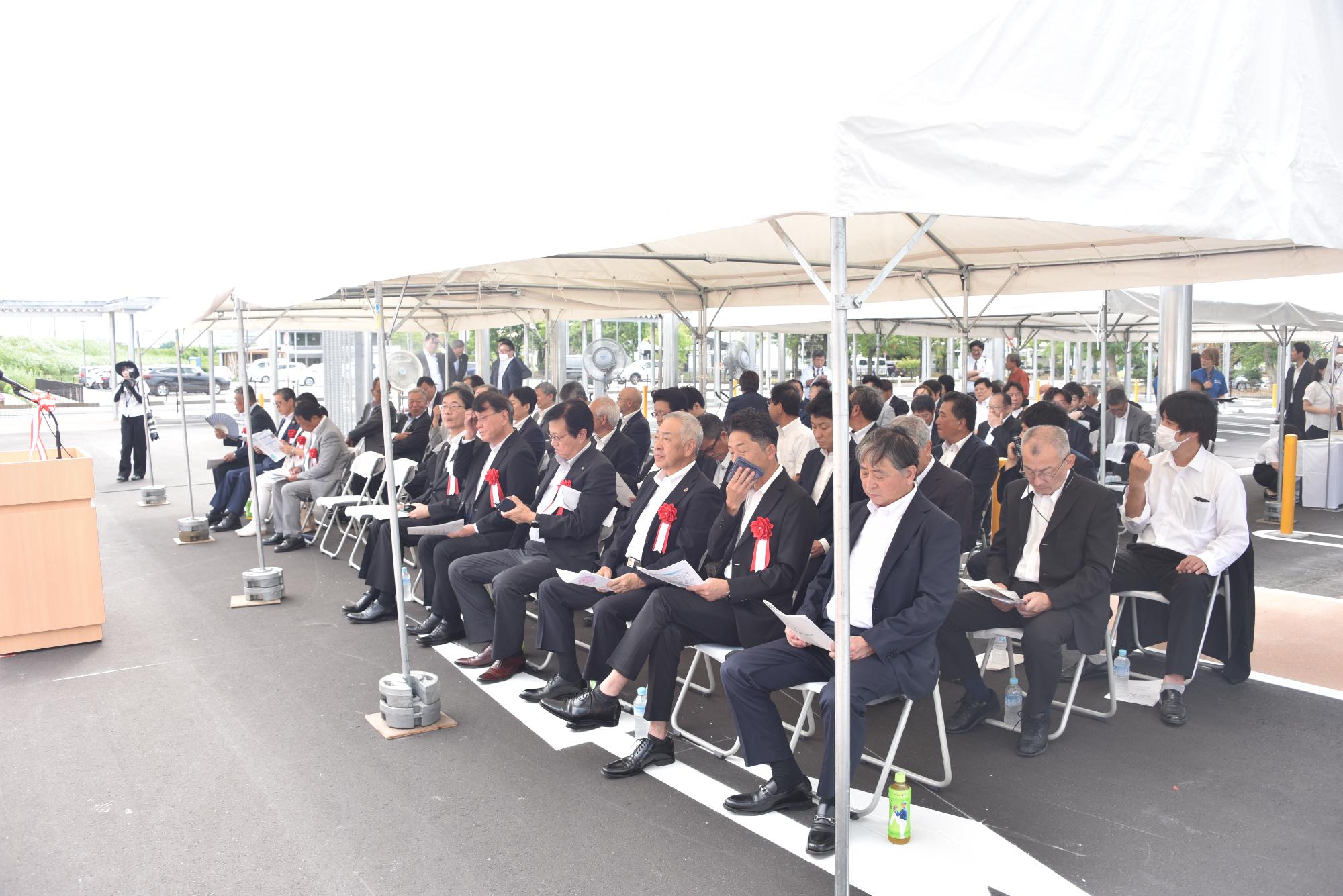 竣工式出席者のみなさん