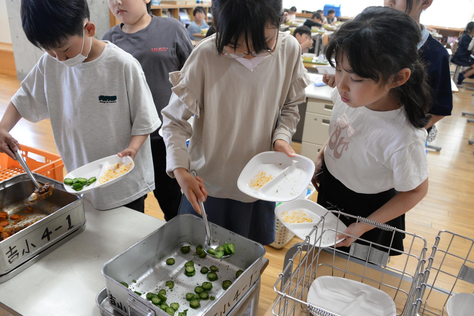 給食の様子