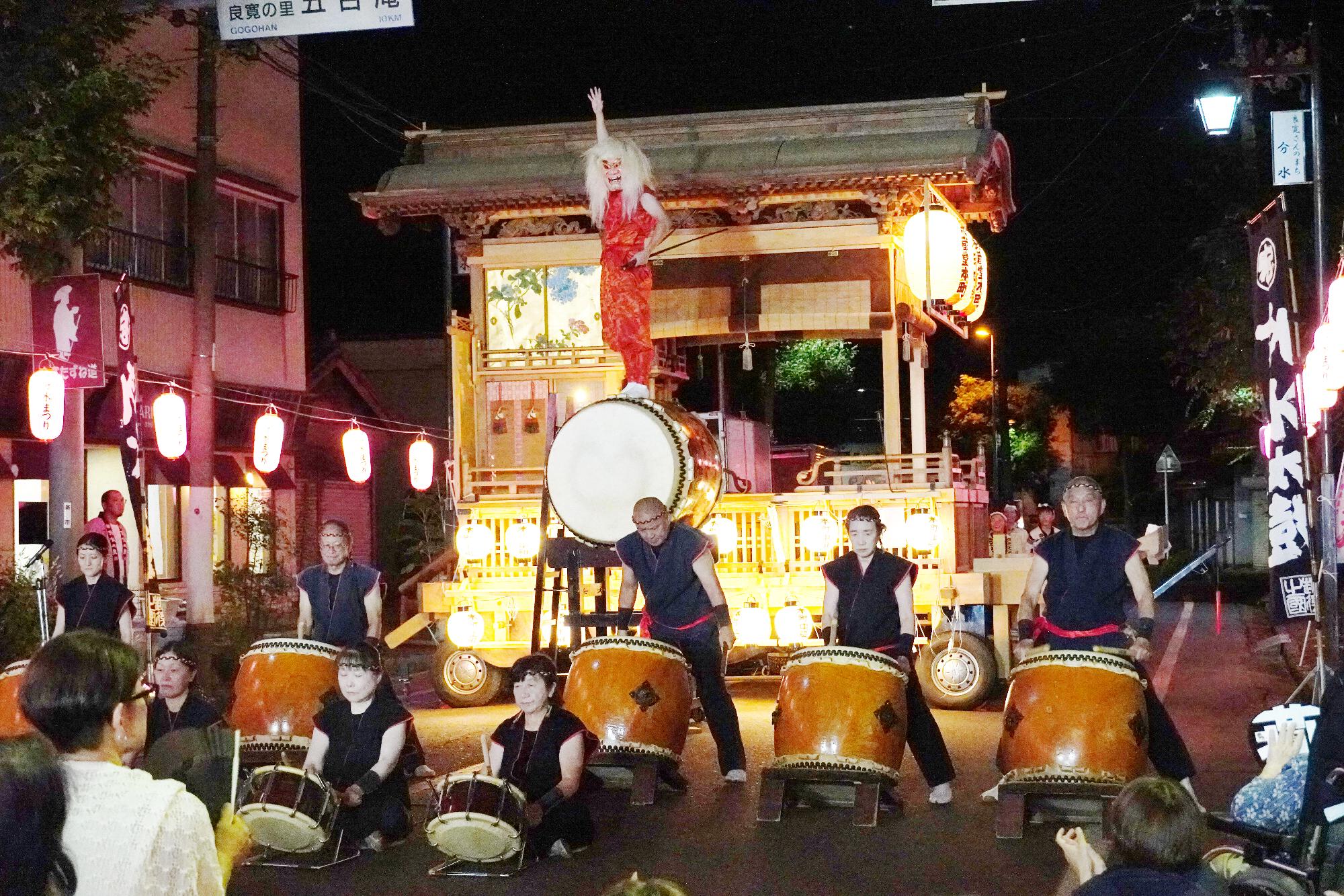 分水太鼓の演奏の様子