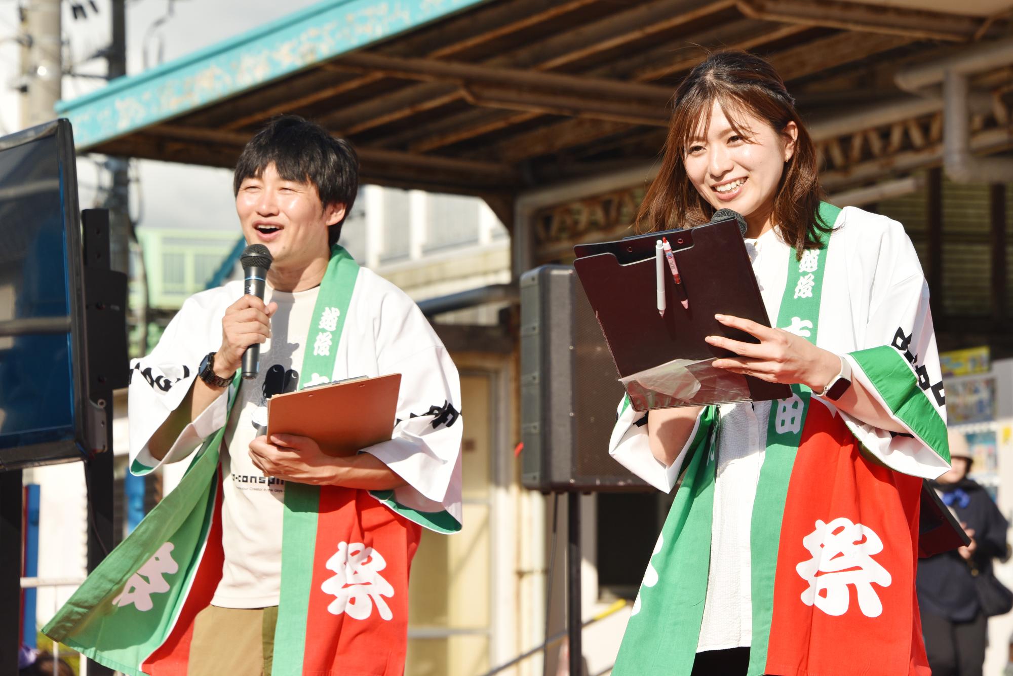 イベントでMCをする大塩さん