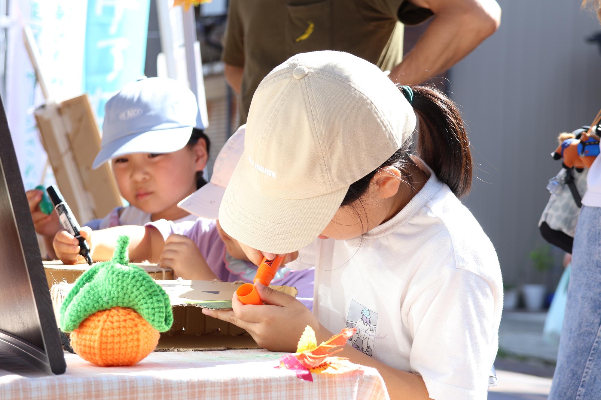 ワークショップに参加している子ども
