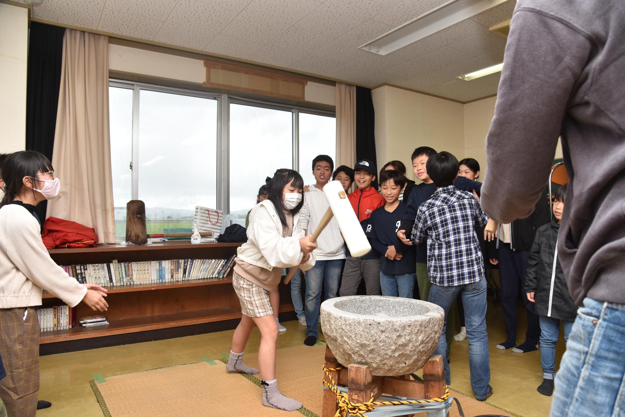 松長小学校文化祭餅つき