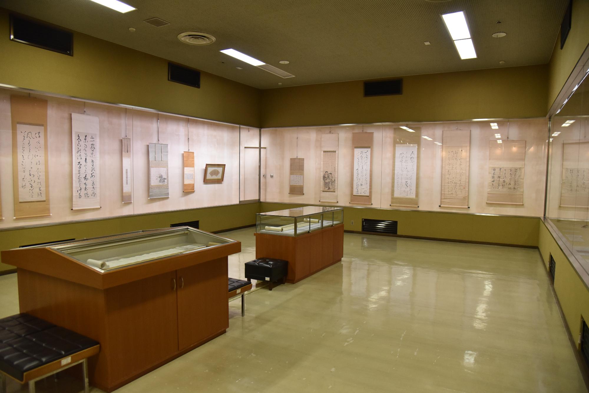 分水良寛史料館春の特別展の様子
