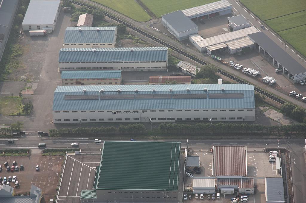 新潟ステンレス加工工場を上空から撮影した写真