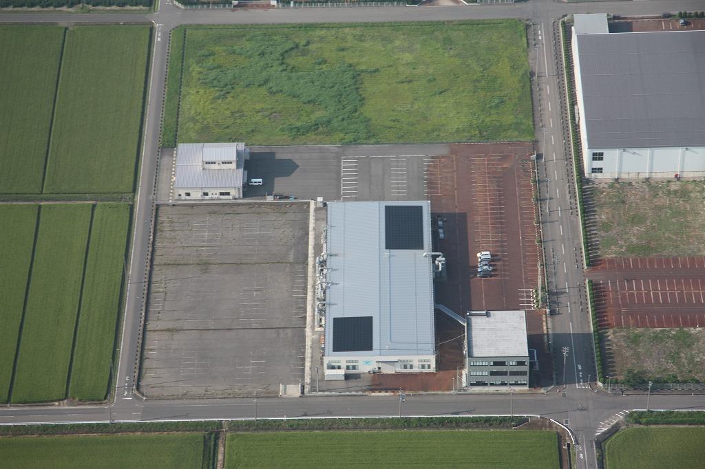 吉田金属工業の施設を上空から撮影した写真