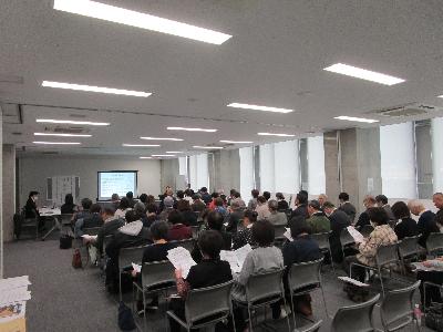 多くの方がセミナーを聴講している様子