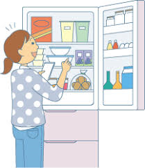 冷蔵庫を開けて在庫の確認をしている女性のイラスト