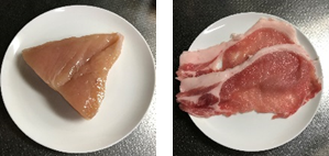 左から、鶏むね肉、豚肉ロース薄切りが並んでいる写真