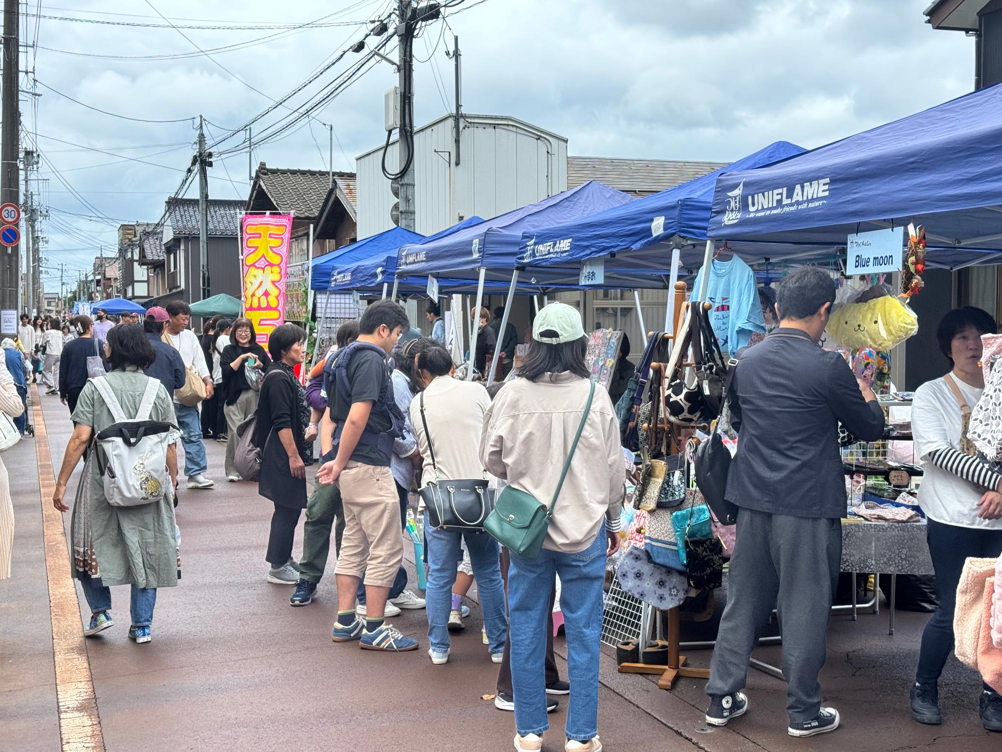 R7ツバメルシェwithだんだん市_03