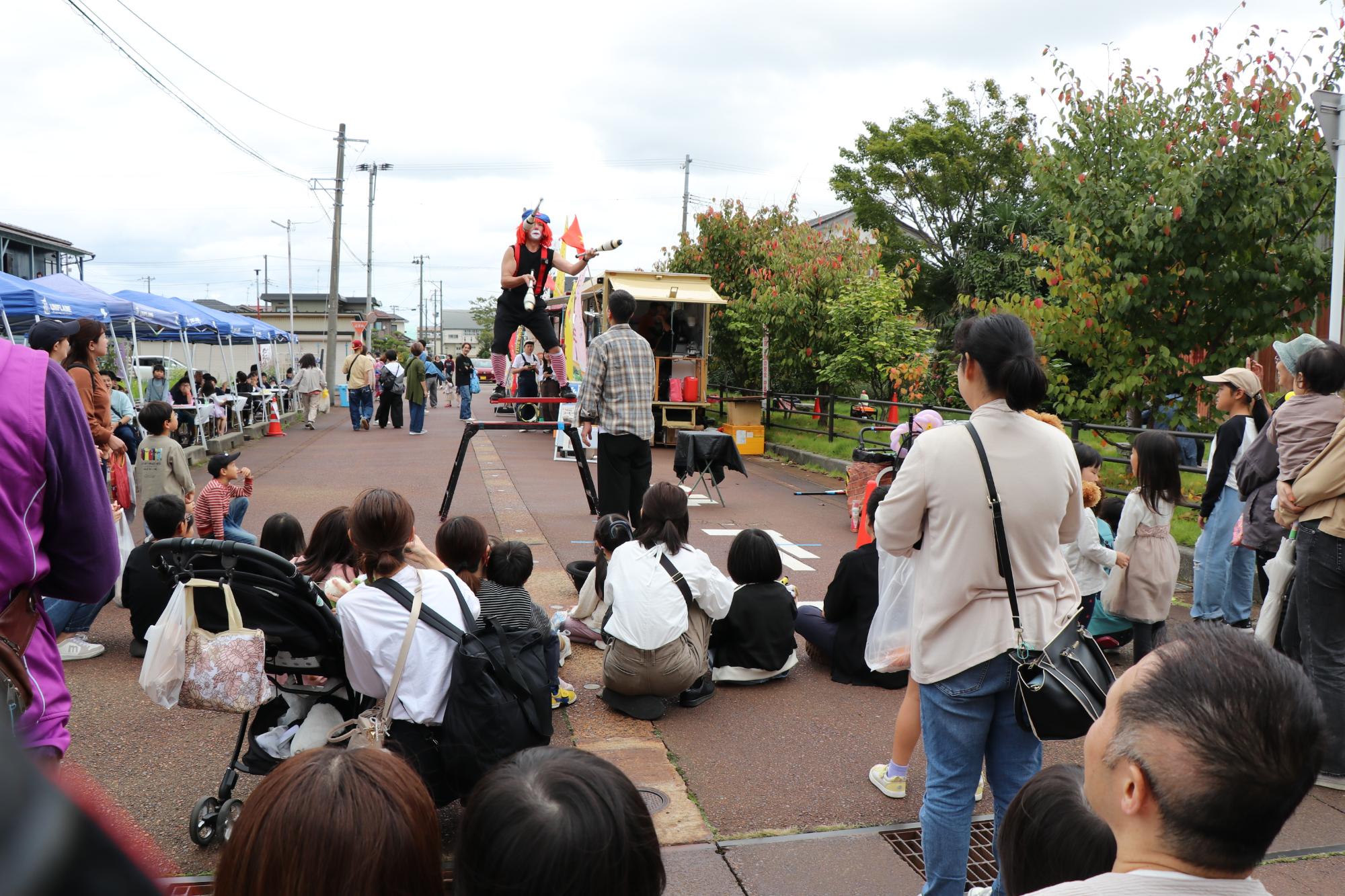 R7ツバメルシェwithだんだん市_05