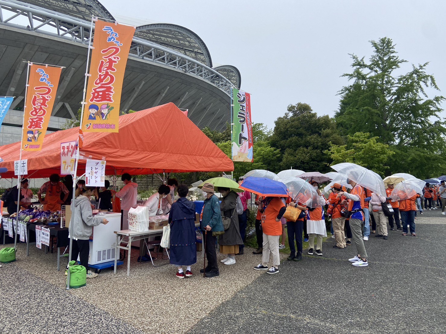 燕市ブースの様子