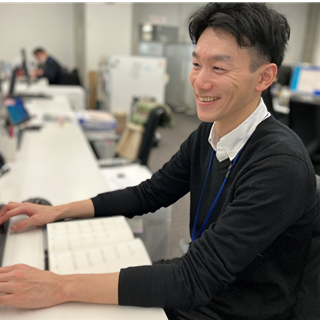 先輩職員インタビュー04