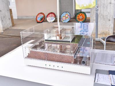 光るミニチュアおうち模型