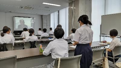 令和4年度燕市中学生理数系トップランナー講座の様子