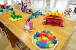 こどもの森知育玩具写真
