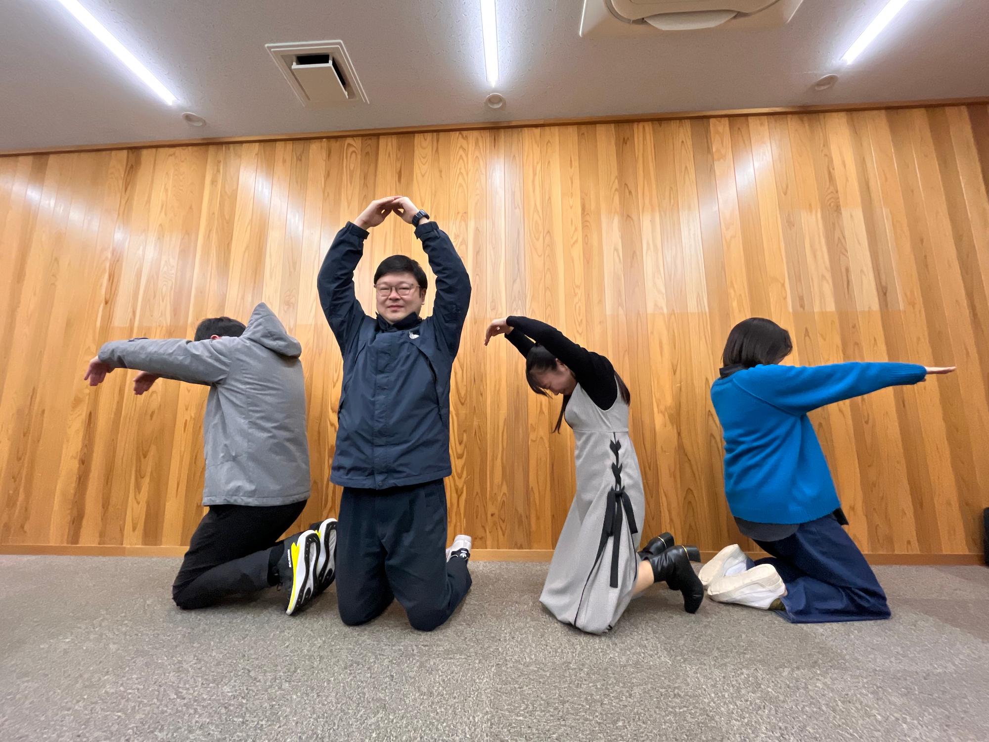 つばめいとメンバーが025写真
