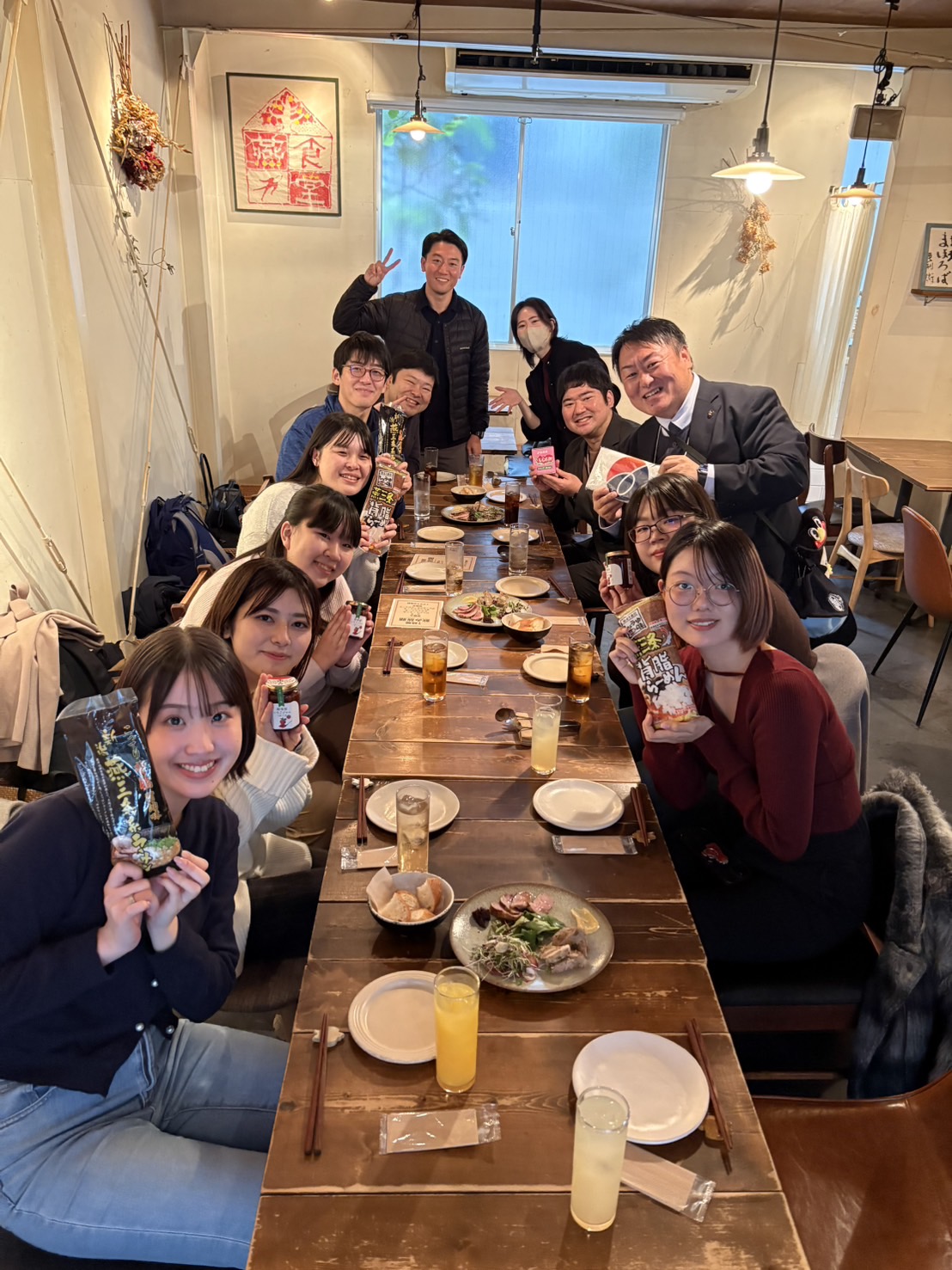 つばめいと交流会～新市長としゃべってみよう会～集合写真