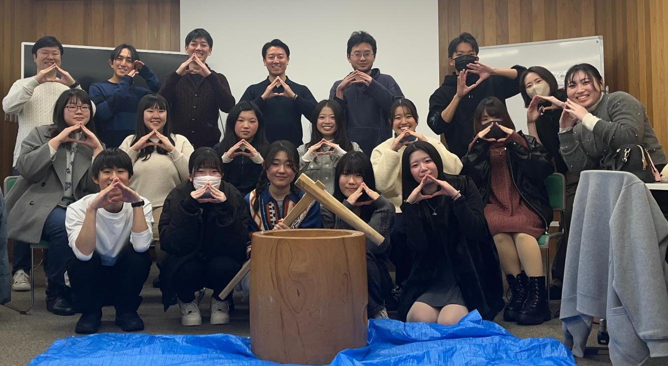 つばめいと新年会集合写真