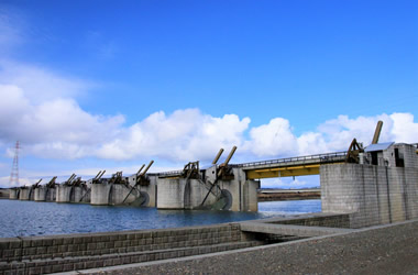 大河津分水　可動堰・洗堰